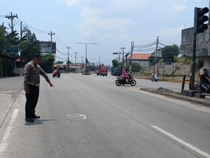 Truk Tronton Gasak Motor di Bangjo Gringsing Batang, 1 Orang Tewas