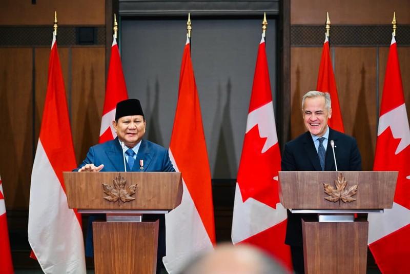 Presiden Indonesia Prabowo Subianto bersama Perdana Menteri Kanada Mark Carney menggelar konferensi pers bersama usai pertemuan tatap muka di West Block, Parliament Hill, Ottawa, pada Rabu (24/9/2025). (Dok. Biro Pers Sekretariat Presiden/Laily Rachev)