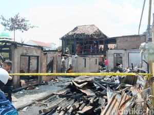 49 Jiwa Kehilangan Tempat Tinggal Usai Kebakaran di 3/4 Ulu Palembang