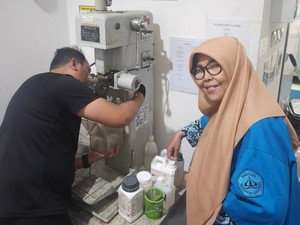 Inspirasi dari Wisudawan Tertua ITS, Raih IPK 3,95 pada Usia 63 Tahun
