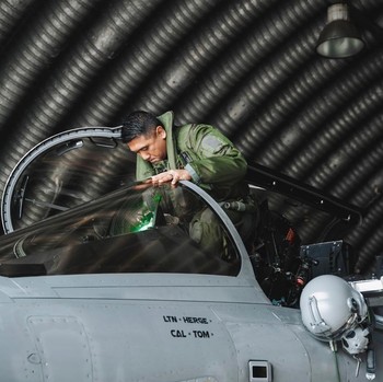 Potret Pilot TNI AU Sukses Uji Solo Jet Rafale Prancis Pesanan Prabowo