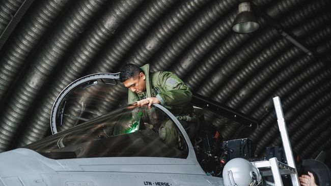 Potret Pilot TNI AU Sukses Uji Solo Jet Rafale Prancis Pesanan Prabowo