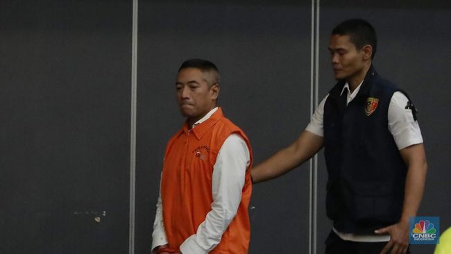 AFPI Dukung OJK Pulangkan Eks Dirut Investree Adrian Gunadi