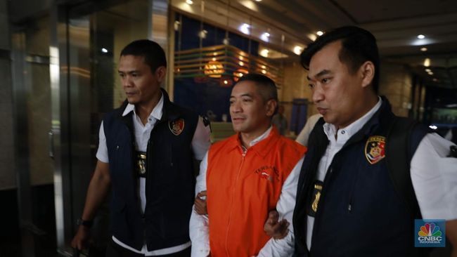 Begini Cerita di Balik Penangkapan Buron Adrian Gunadi di Qatar