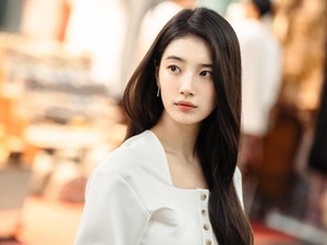 Suzy Ungkap Rahasia Kulit Glowing: Tak Pernah Lap Wajah Pakai Handuk