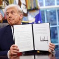 Tampang Puas Trump Batalkan Pemblokiran TikTok di Amerika