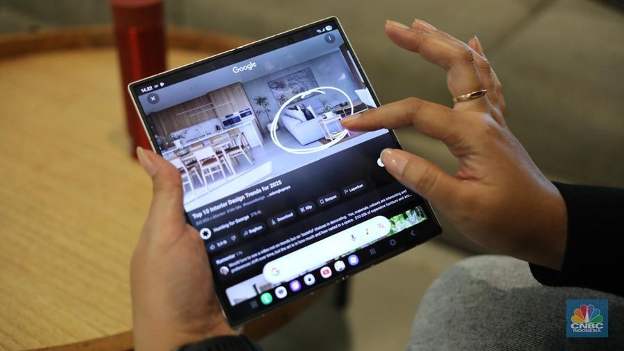 Samsung Galaxy Z Fold7. (CNBC Indonesia/Tri Susilo)