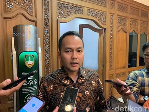 Walkot Solo Blokir 5 Akun Medsos Mengarah Penyimpangan Seksual
