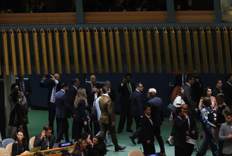 UN-ASSEMBLY/ A screen displays Israeli Prime Minister Benjamin Netanyahu during his address, at the 80th United Nations General Assembly (UNGA) at U.N. headquarters in New York City, U.S., September 26, 2025. REUTERS/Jeenah Moon