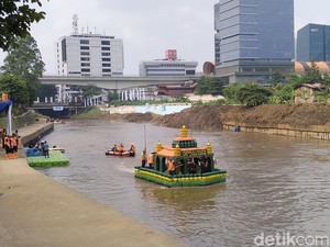 Wajah Baru Sungai Ciliwung: dari Rawa Jadi Wisata