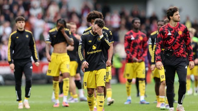 "Si Lebah" Sukses Permalukan "Setan Merah" 3-1