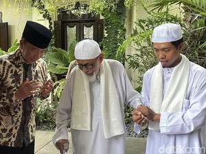 Abu Bakar Baasyir Ungkap Alasan Kunjungi Jokowi: Menasihati