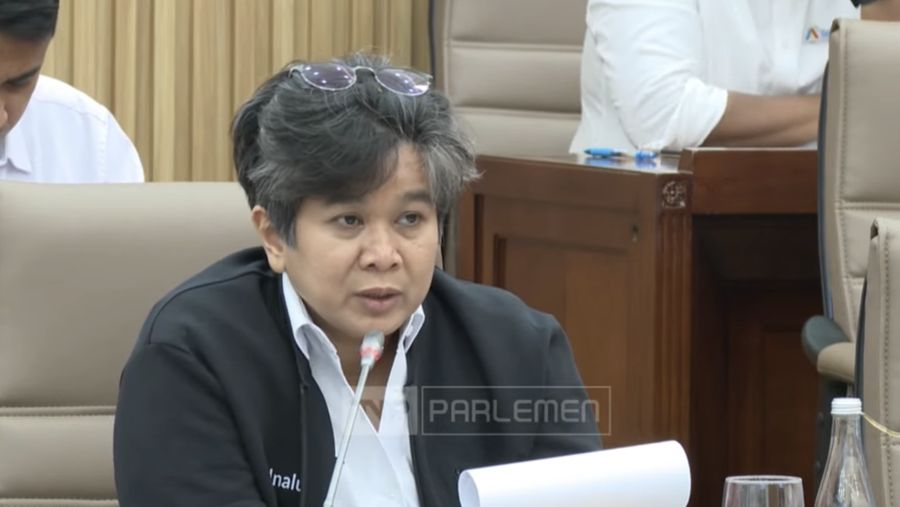 Direktur Utama (Dirut) PT Indonesia Asahan Aluminium (Persero) atau Inalum, Melati Sarnita menyampaikan paparan dalam Rapat Dengar Pendapat dengan Komisi VI DPR RI. (Tangkapan Layar Youtube/Komisi VI DPR RI Channel)