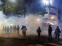 Trump Mendadak Kirim Pasukan-Serbu Negara Bagian Ini, Pentagon Kaget