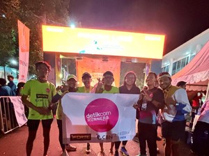 Keseruan Berlari Relay Ultra Marathon Jakarta-Bandung