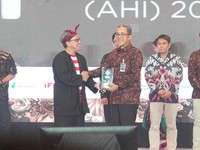 Mantap! Kemenimipas Raih Penghargaan Anugerah Humas Indonesia 2025