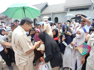 Video Prabowo Puji Maruarar saat Launching 26 Ribu Rumah: Beliau Pekerja Keras