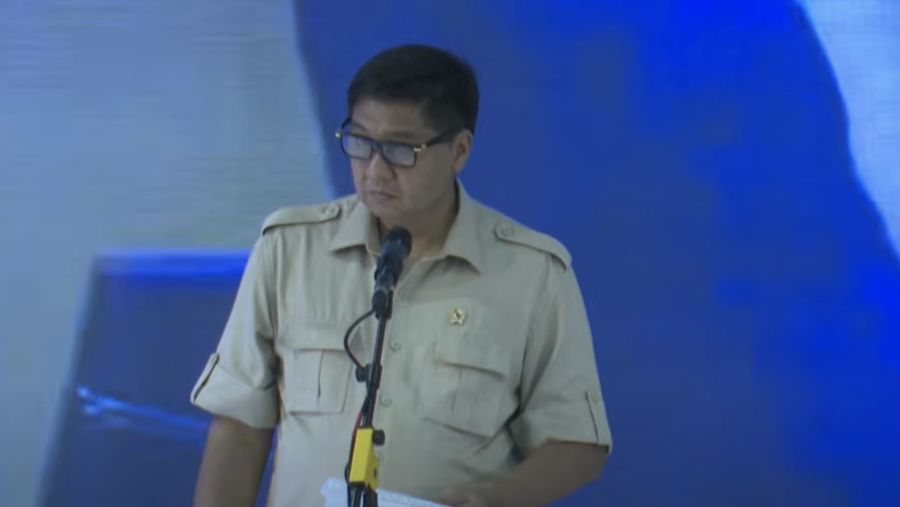 Menteri PKP, Maruarar Sirait saat acara akad massal sebanyak 26.000 KPR dan serah terima kunci di Cileungsi, Kabupaten Bogor, Senin, (29/9/2025). (YouTUbe/Sekretariat Presiden)