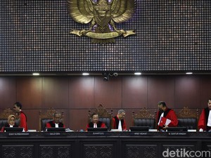 MK: Warga Turun-temurun di Hutan Bisa Berkebun Tanpa Izin Asal Tak Komersial