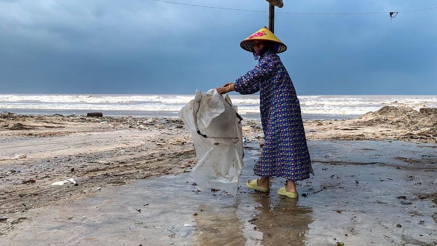 Suasana setelah Topan Bualoi melanda Provinsi Nghe An, Vietnam, Senin (29/9/2025). (REUTERS/Thinh Nguyen)