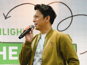 Ariel NOAH: Dari Vokalis Band Menjadi Dilan ITB