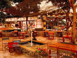 5 Kafe di Malang untuk Nikmati Kopi Sambil Lihat Kereta Lewat