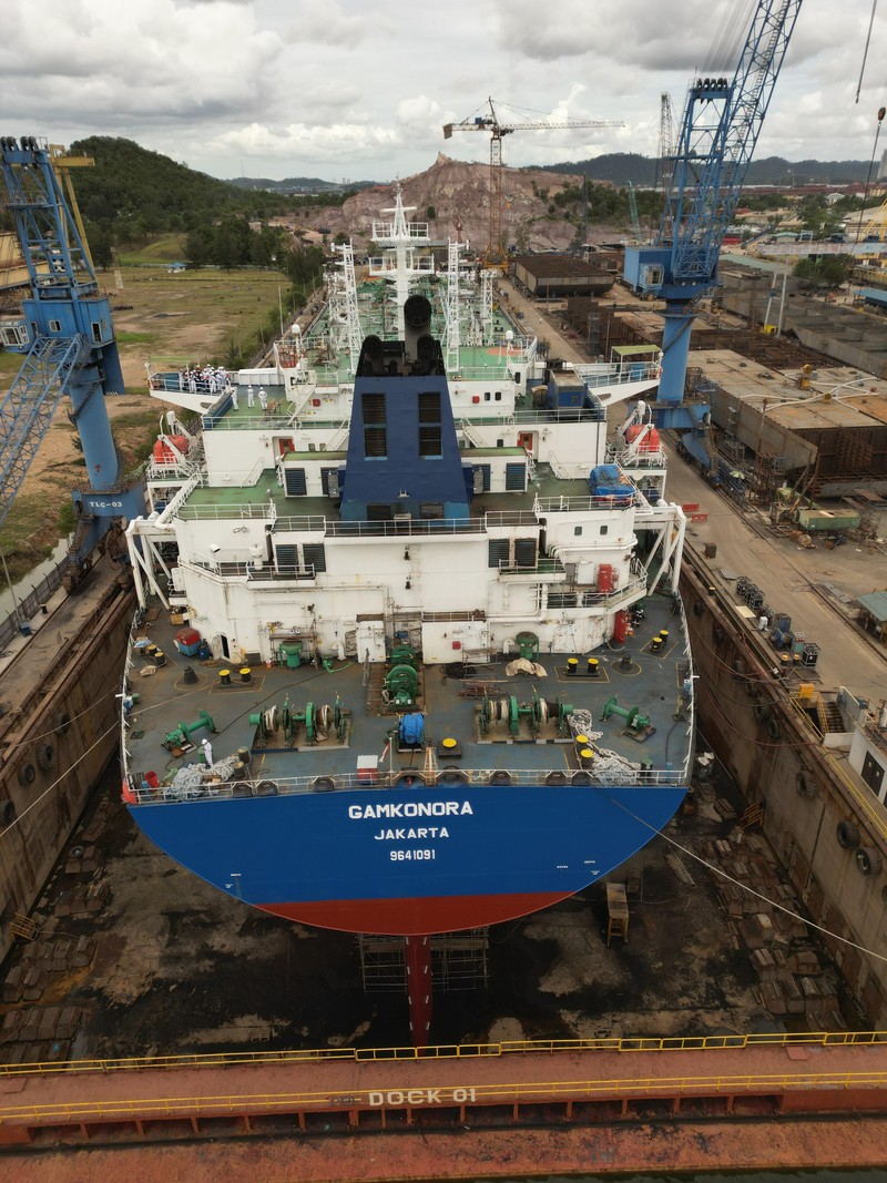 PT Pertamina International Shipping (PIS), anak usaha dari PT Pertamina (Persero) tengah melakukan peremajaan salah saru armadanya yakni kapal MT Gamkonora. (CNBC Indonesia/Chandra Dwi Pranata)