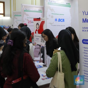 Fresh Graduate Incar Posisi Magang di Job Fest, Demi Gaji Rp3,3 Juta?