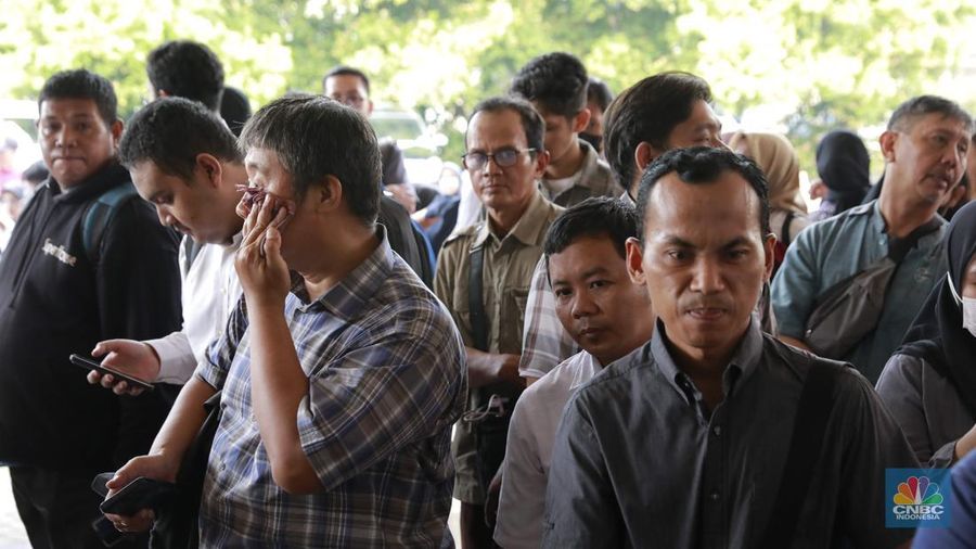 Suku Dinas Tenaga Kerja, Transmigrasi, dan Energi Jakarta Pusat menggelar Jakarta Job Fair bertajuk Jakarta Job Fest 2025 di Gedung Pertemuan Pertamina, Jakarta, Selasa (30/9/2025). (CNBC Indonesia/Muhammad Sabki)