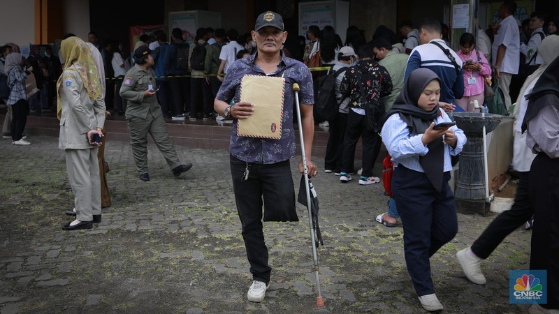 Suku Dinas Tenaga Kerja, Transmigrasi, dan Energi Jakarta Pusat menggelar Jakarta Job Fair bertajuk Jakarta Job Fest 2025 di Gedung Pertemuan Pertamina, Jakarta, Selasa (30/9/2025). Suku Dinas Tenaga Kerja, Transmigrasi, dan Energi Jakarta Pusat menggelar Jakarta Job Fair bertajuk Jakarta Job Fest 2025 di Gedung Pertemuan Pertamina, Jakarta, Selasa (30/9/2025). (CNBC Indonesia/Muhammad Sabki)