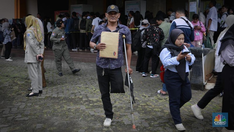 Suku Dinas Tenaga Kerja, Transmigrasi, dan Energi Jakarta Pusat menggelar Jakarta Job Fair bertajuk Jakarta Job Fest 2025 di Gedung Pertemuan Pertamina, Jakarta, Selasa (30/9/2025). (CNBC Indonesia/Muhammad Sabki)
