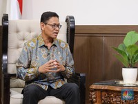Wamen ESDM Blak-blakan Pekerjaan Setahun Sektor Energi & Tambang