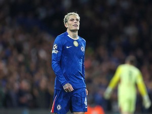 Garnacho Nggak Mau Ngomong yang Buruk-buruk soal MU