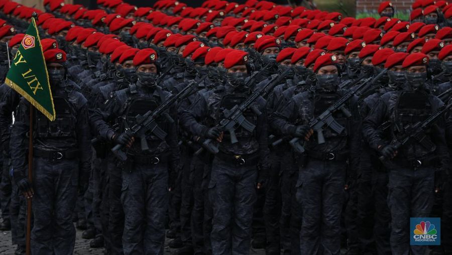 Gladi kotor jelang perayaan HUT ke-80 TNI di Monas, Jakarta Pusat, Rabu (1/10/2025). (Srealm Indonesia/Tri Susilo)