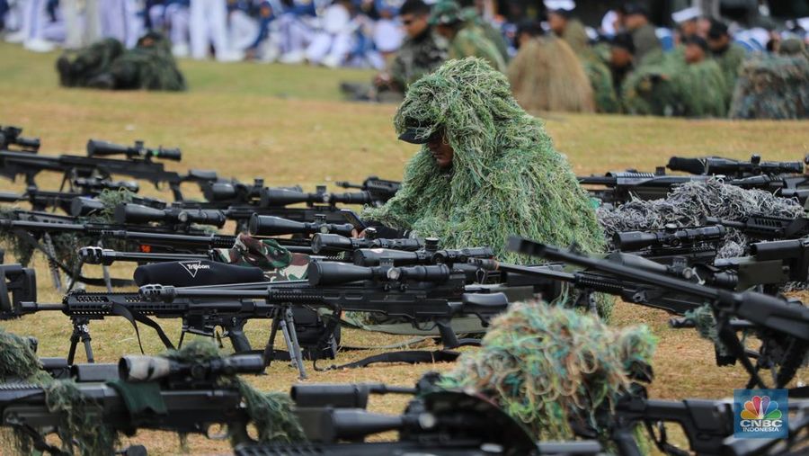 Gladi kotor jelang perayaan HUT ke-80 TNI di Monas, Jakarta Pusat, Rabu (1/10/2025). (CNBC Indonesia/Tri Susilo)