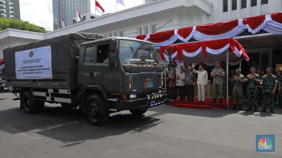 Launching Multivitamin dalam rangka mendukung program makan bergizi gratis, Rabu (1/10/2025). (CNBC Indonesia/Muhammad Sabki)