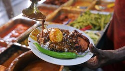 Makan Nasi Kandar, Wanita Ini Kaget Harus Bayar Hampir Rp 1 Juta!