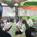 Purbaya Makan di Kaki Lima, Netizen Tanya di Rumah Menkeunya Siapa?