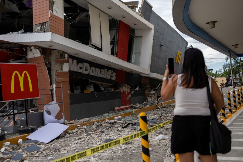 Gempa bumi 6,9 M yang melanda Filipina pada Selasa (30/9) malam mengguncang kontes kecantikan Miss Asia Pacific 2025 yang digelar di Cebu. (Instagram/pageantempress) Gempa bumi 6,9 M yang melanda Filipina pada Selasa (30/9) malam mengguncang kontes kecantikan Miss Asia Pacific 2025 yang digelar di Cebu. (Instagram/pageantempress)