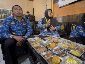 Video: Mendikdasmen soal Rencana Pemberian Insentif Guru Penanggung Jawab MBG