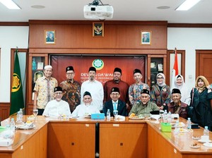 Hadiri Dialog MPUII, Menbud Bicara Peran Umat Islam dalam Pembangunan RI