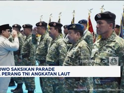 Video: HUT TNI, Prabowo Saksikan Parade Kapal Perang TNI Angkatan Laut
