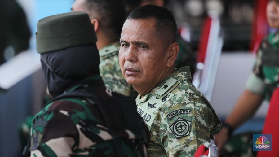 Prajurit TNI dari tiga matra menggelar gladi kotor jelang perayaan HUT ke-80 TNI di Monas, Jakarta Pusat, Kamis (2/9/2025). (CNBC Indonesia/Tri Susilo)