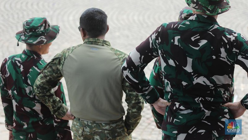 Prajurit TNI dari tiga matra menggelar gladi kotor jelang perayaan HUT ke-80 TNI di Monas, Jakarta Pusat, Kamis (2/9/2025). (CNBC Indonesia/Tri Susilo)