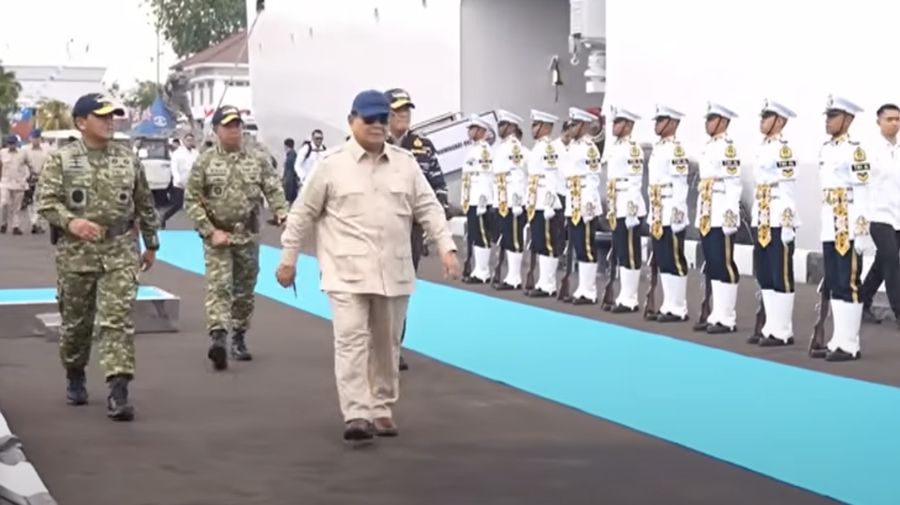 Presiden Prabowo Subianto hadiri Sailing Pass TNI AL Tahun 2025, Kamis (2/10/2025). (YouTube/Sekretariat Presiden)