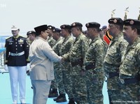 Prabowo Anugerahkan Wakil Kepala BGN Pangkat Letjen TNI Kehormatan