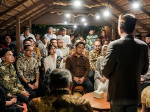 Jokowi Kumpul dengan Elite PSI di Bali, Bahas Pemilu 2029