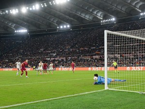 Calvin Verdonk Main, Lille Kalahkan AS Roma 1-0