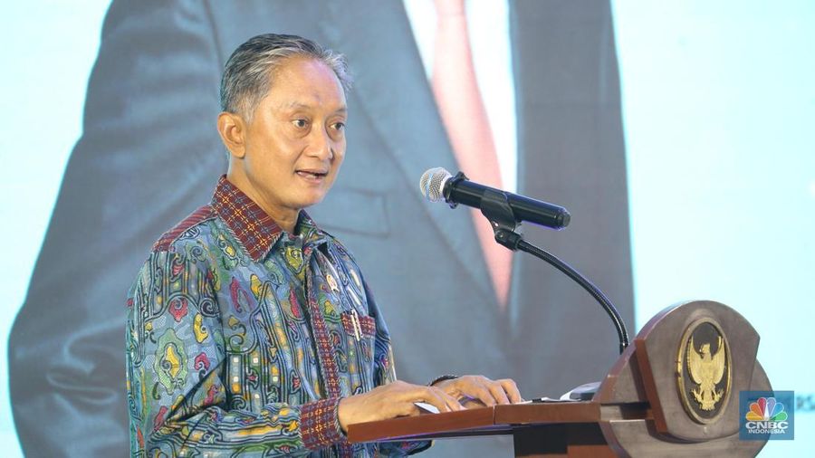 Menteri Pekerjaan Umum Dody Hanggodo menyaksikan langsung Penandatanganan Perjanjian Pengusahaan Jalan Tol (PPPJT) serta Perjanjian Penjaminan dan Perjanjian Regres pada Pengusahaan Jalan Tol Bogor - Serpong (via Parung), Jakarta, Jumat, (3/10/2025). (CNBC Indonesia/Muhammad Sabki)