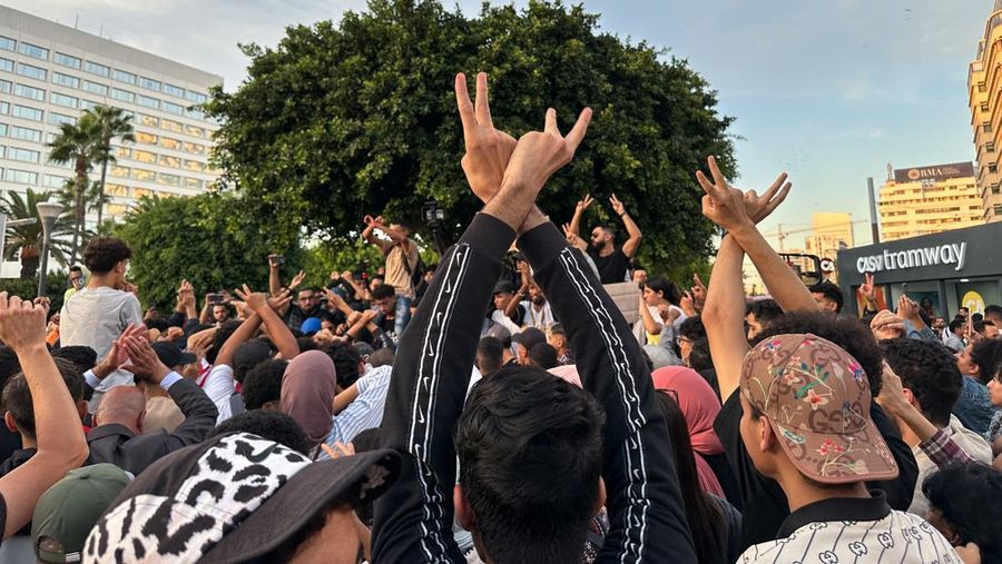 Protes anti-pemerintah yang dipimpin pemuda di Casablanca, maroko, Kamis (2/10/2025). (REUTERS/Stringer)